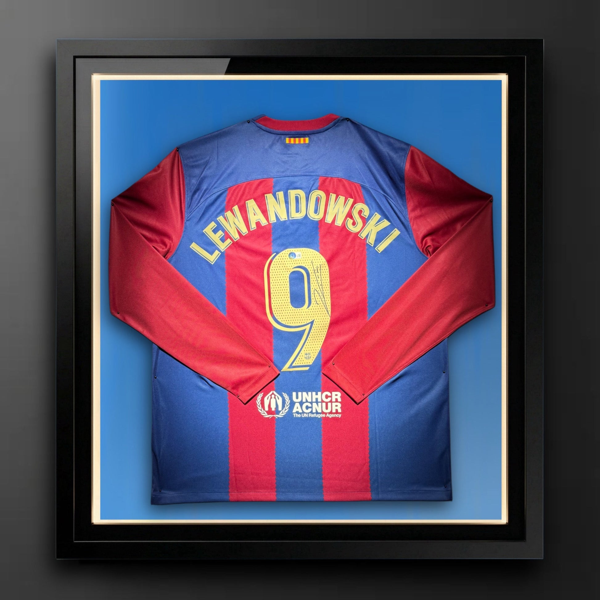 Robert Lewandowski Signed FC Barcelona Authentic Jersey Certified by Beckett authentic-signatures
