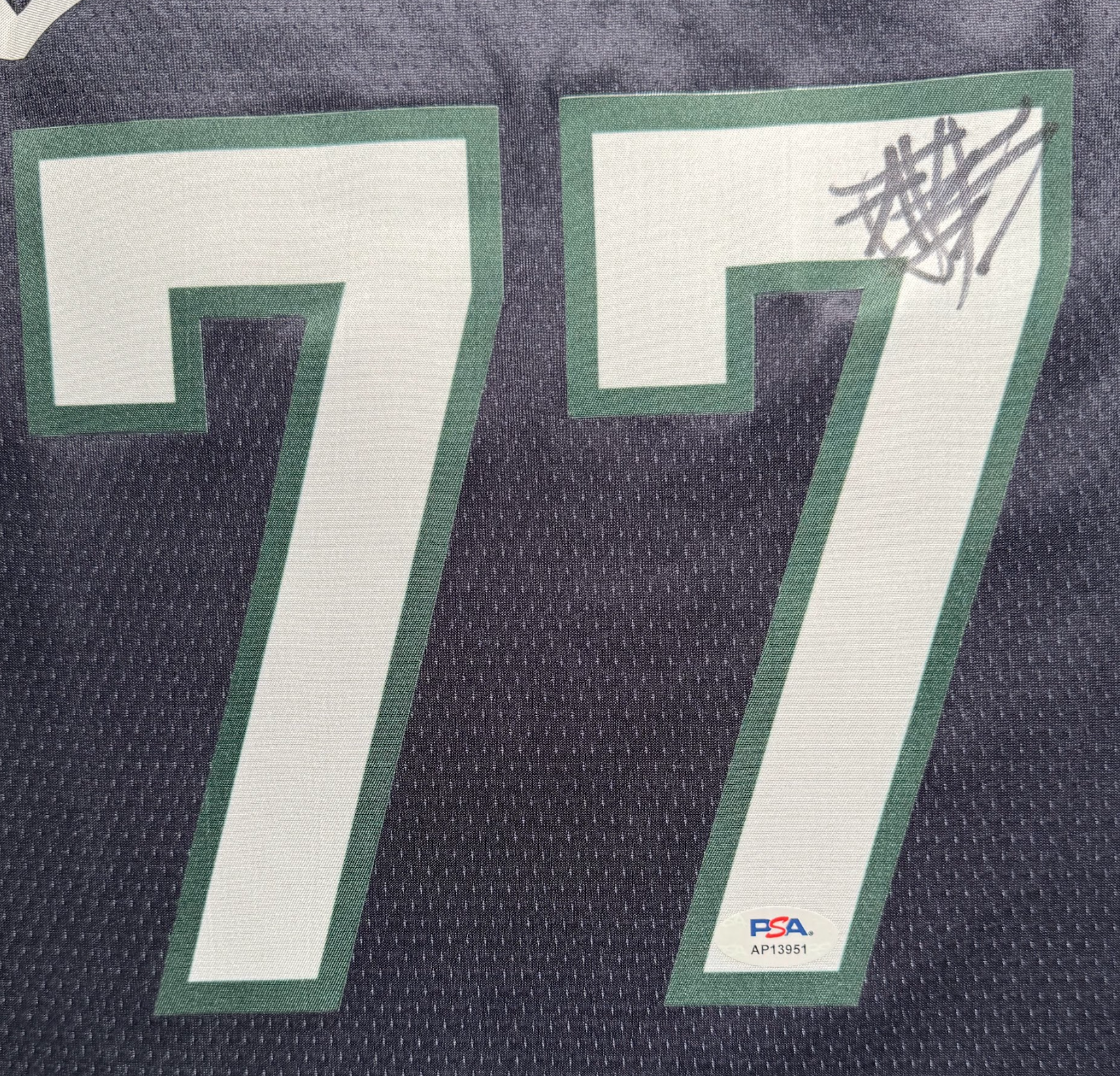 Maillot Authentique Exterieur Milwaukee Bucks signe par A.J Johnson certifie par PSA authentic-signatures