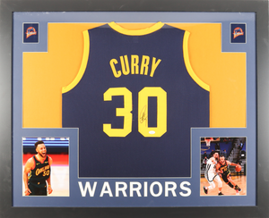 Cadre Maillot authentique des Golden State Warriors signe par Stephen Curry et certifie par JSA authentic-signatures