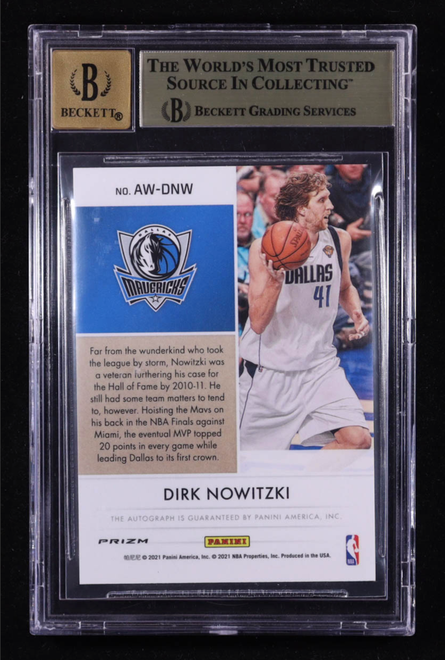 Dirk Nowitzki 2020-21 Panini National Treasures Award-Winning Autographs #29 (BGS 10) authentic-signatures