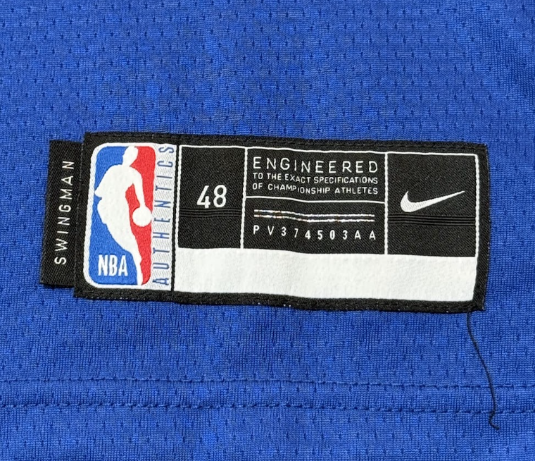 Maillot SWINGMAN New York KNICKS signé par Kaerl Anthony TOWNS et certifié par JSA authentic-signatures