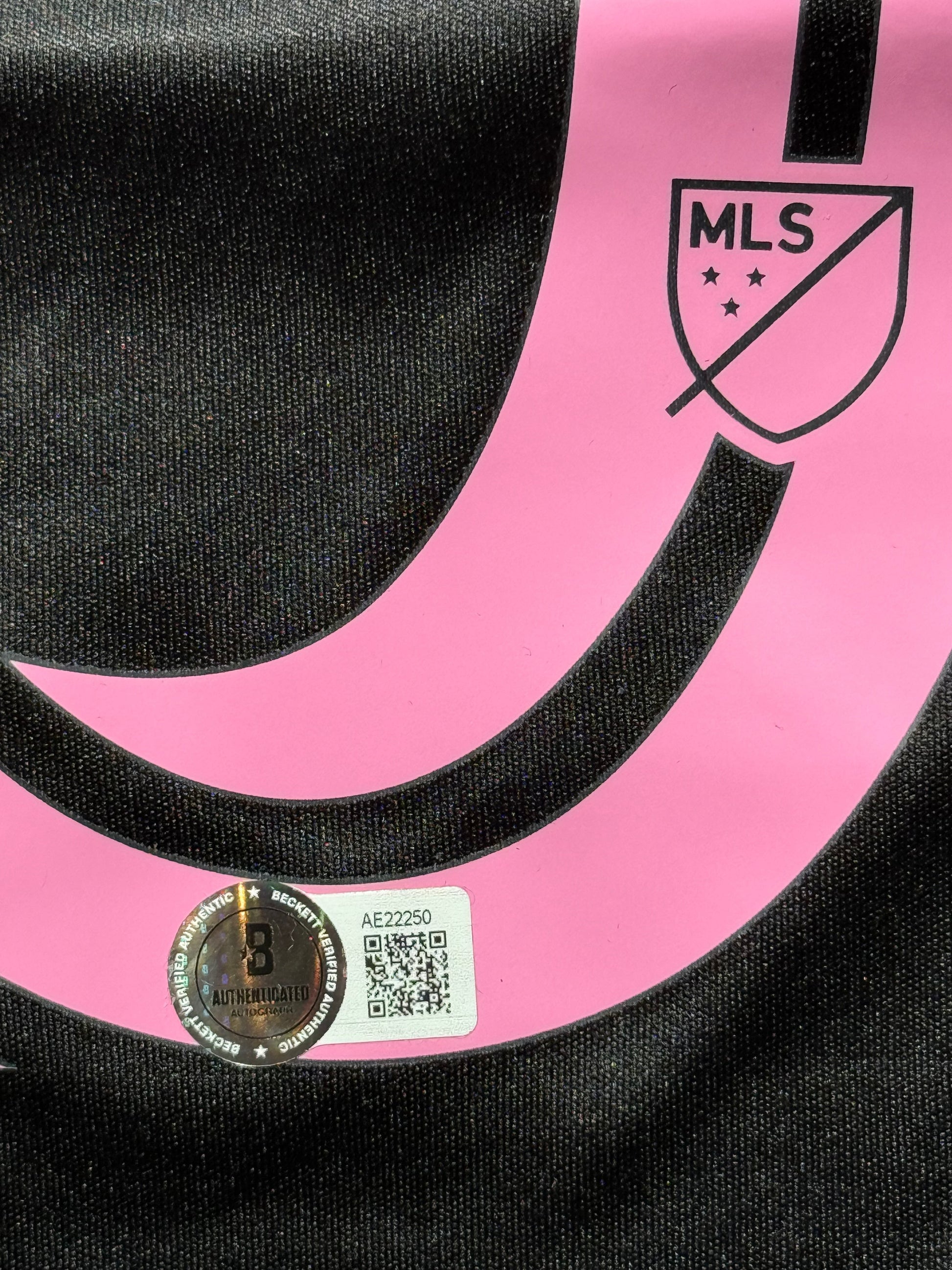 Maillot Domicile Inter Miami FC 2024 signe par Lionel Messi et certifie par Beckett authentic-signatures