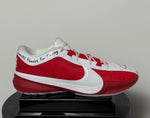 Chaussure Droite signee par Giannis Antetokounmpo certifiee par Beckett authentic-signatures