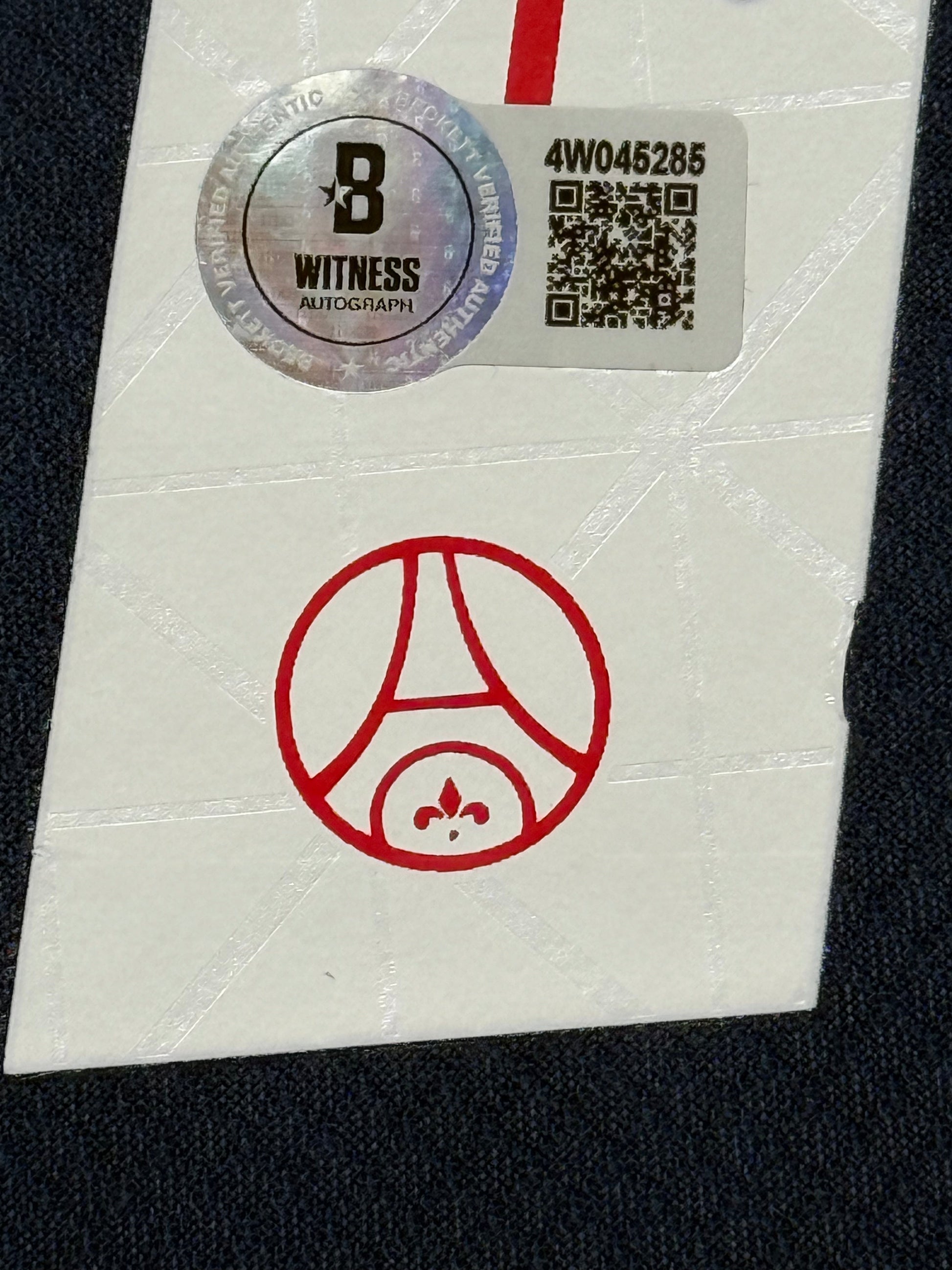 Maillot ETOILE Domicile signe par Joao NEVES Paris Saint Germain 2025-26 Certifié par Beckett authentic-signatures