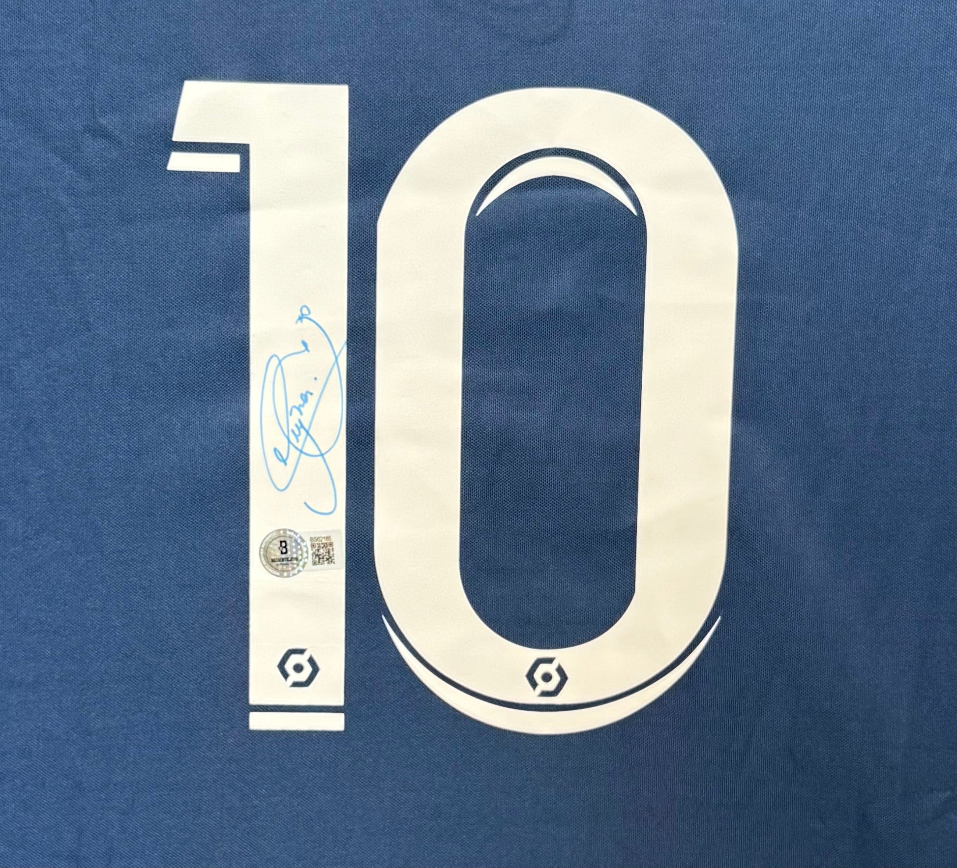 Maillot Domicile signe par NEYMAR Paris Saint Germain 2022-23 Certifié par Beckett authentic-signatures