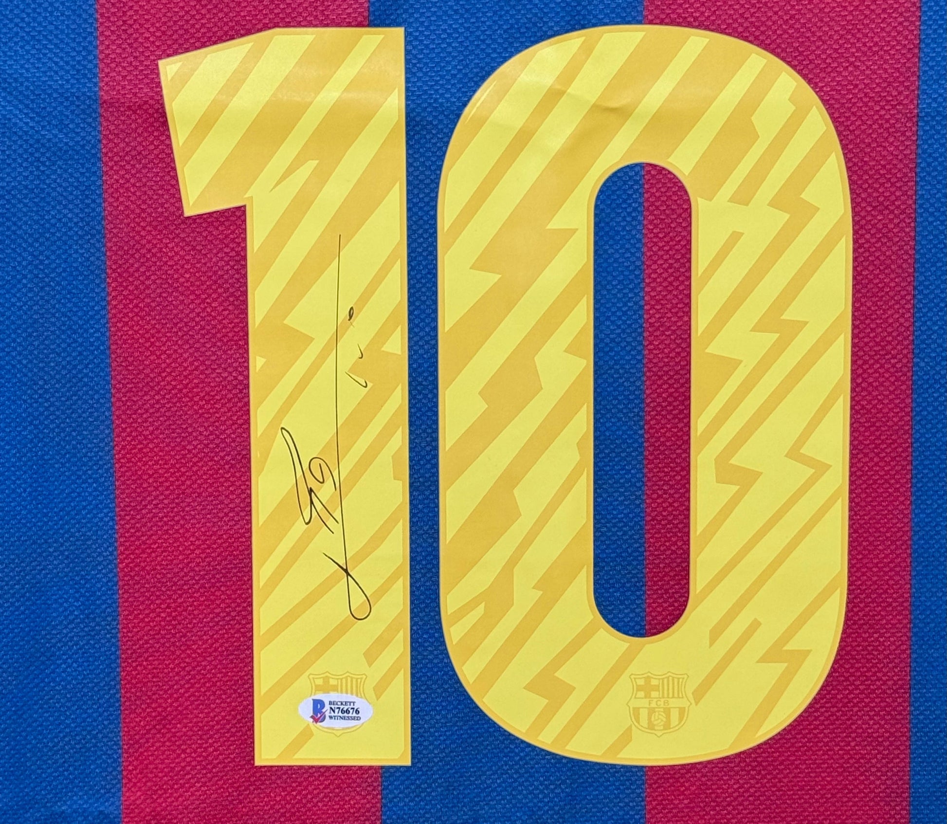 Maillot Domicile Fc Barcelone signe par Lionel Messi et Certifie par Beckett authentic-signatures