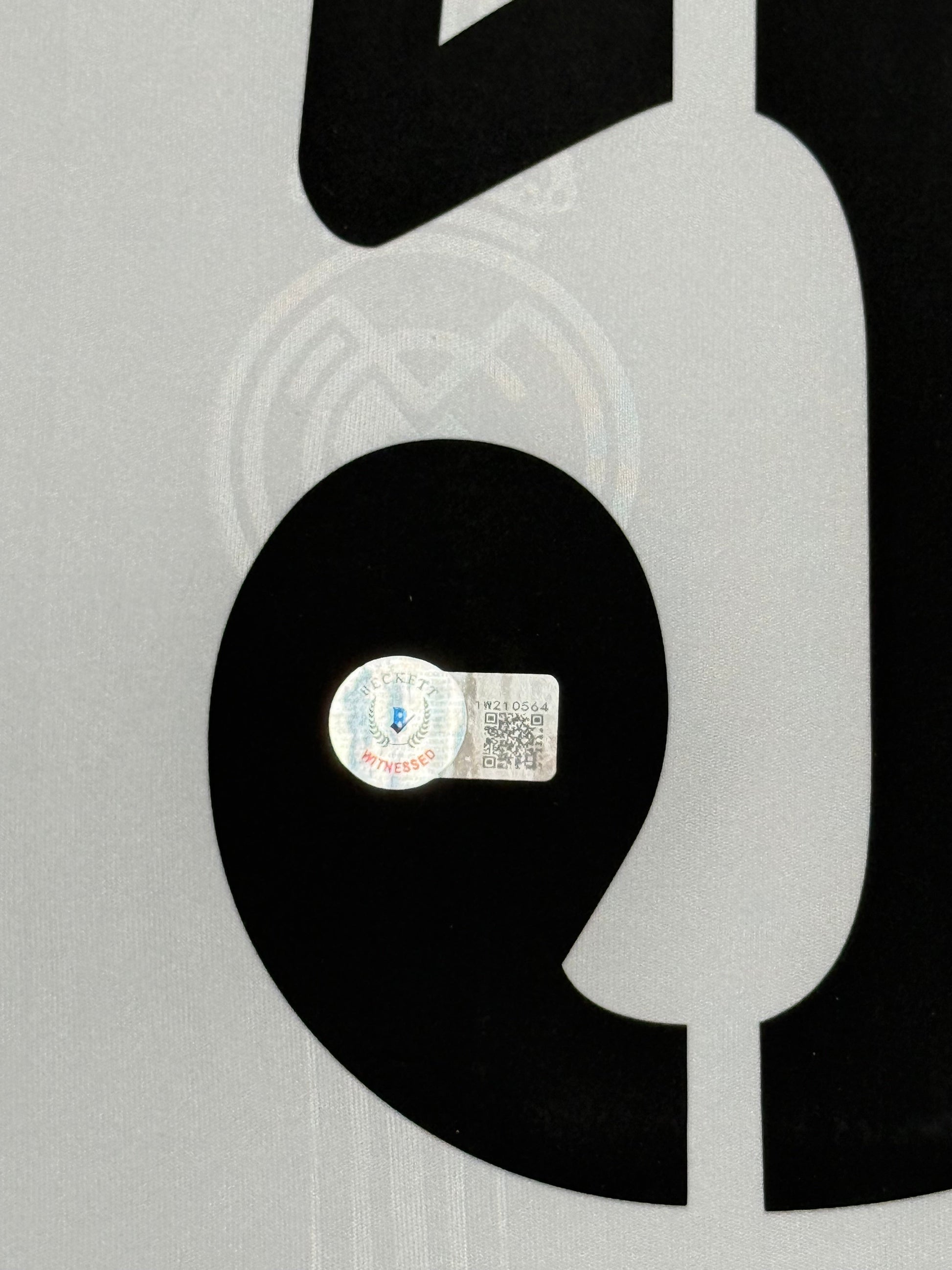 Maillot Domicile Real Madrid 2005-2006 signe par Zinedine Zidane Certifié par Beckett authentic-signatures