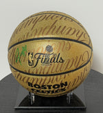Rare Basketball NBA FINALS  signe par Jrue Holiday Certifie par Fanatics authentic-signatures