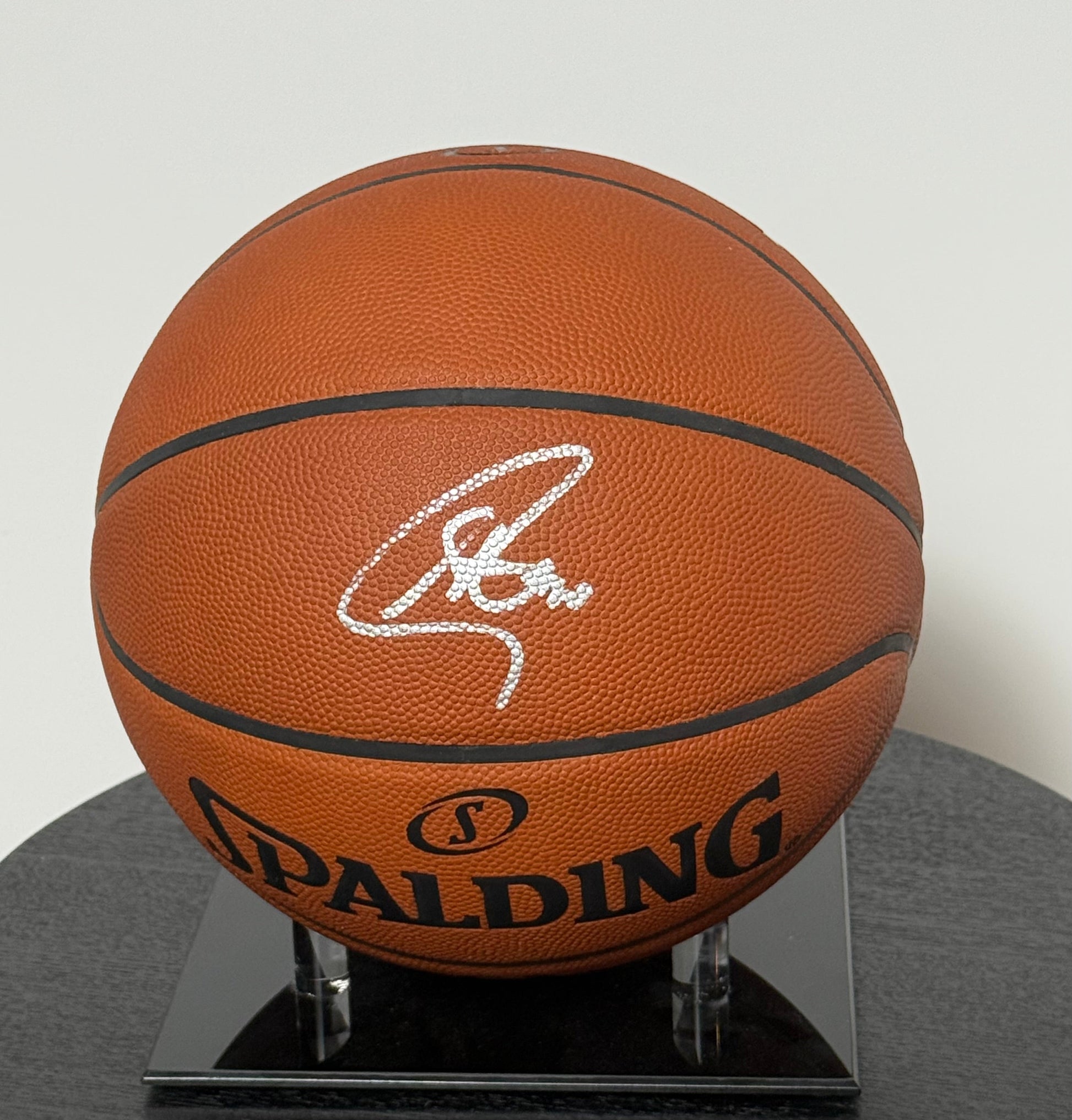 Basketball Authentique signé par Stephen Curry et certifie par Beckett et Stephen Curry authentic-signatures