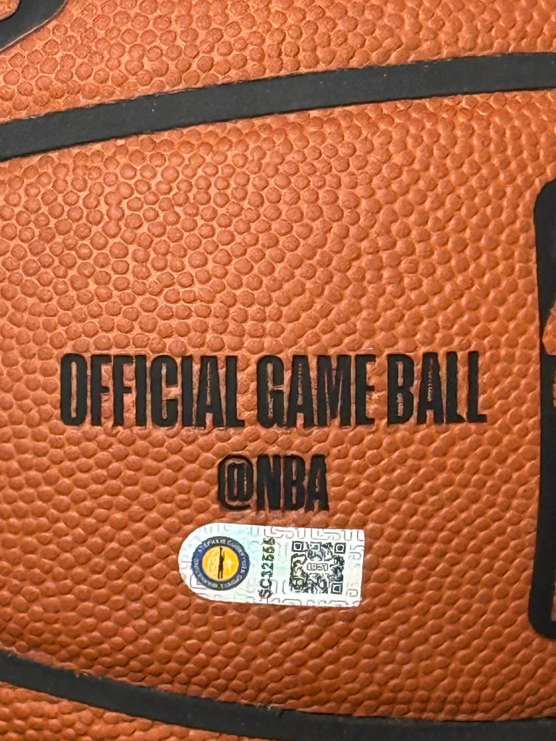 Basketball Authentique signé par Stephen Curry et certifie par Beckett et Stephen Curry authentic-signatures