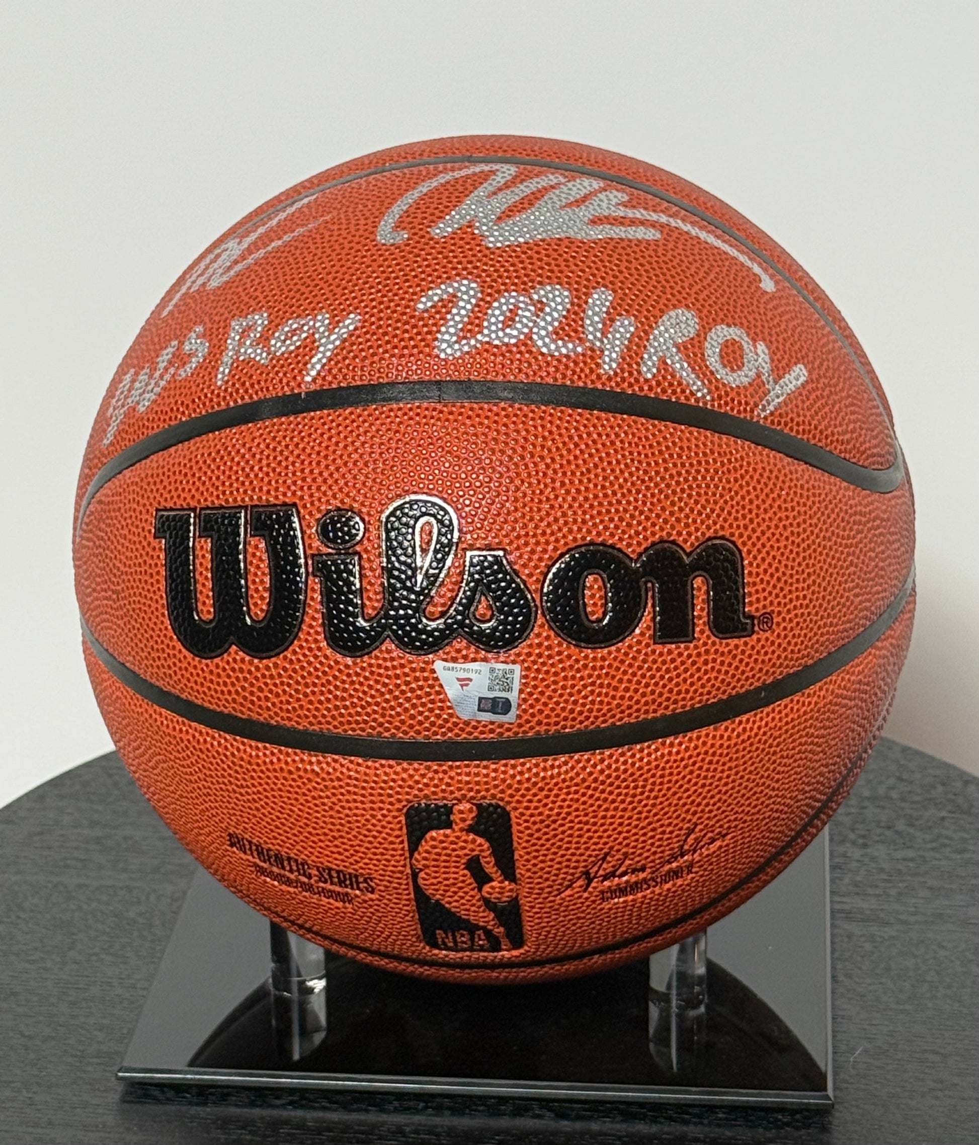 Basketball Authentique San Antonio Spurs Double signatures "ROY2024-ROY2025" par Victor Wembanyama et Stephon Castle et certifie par Fanatics authentic-signatures