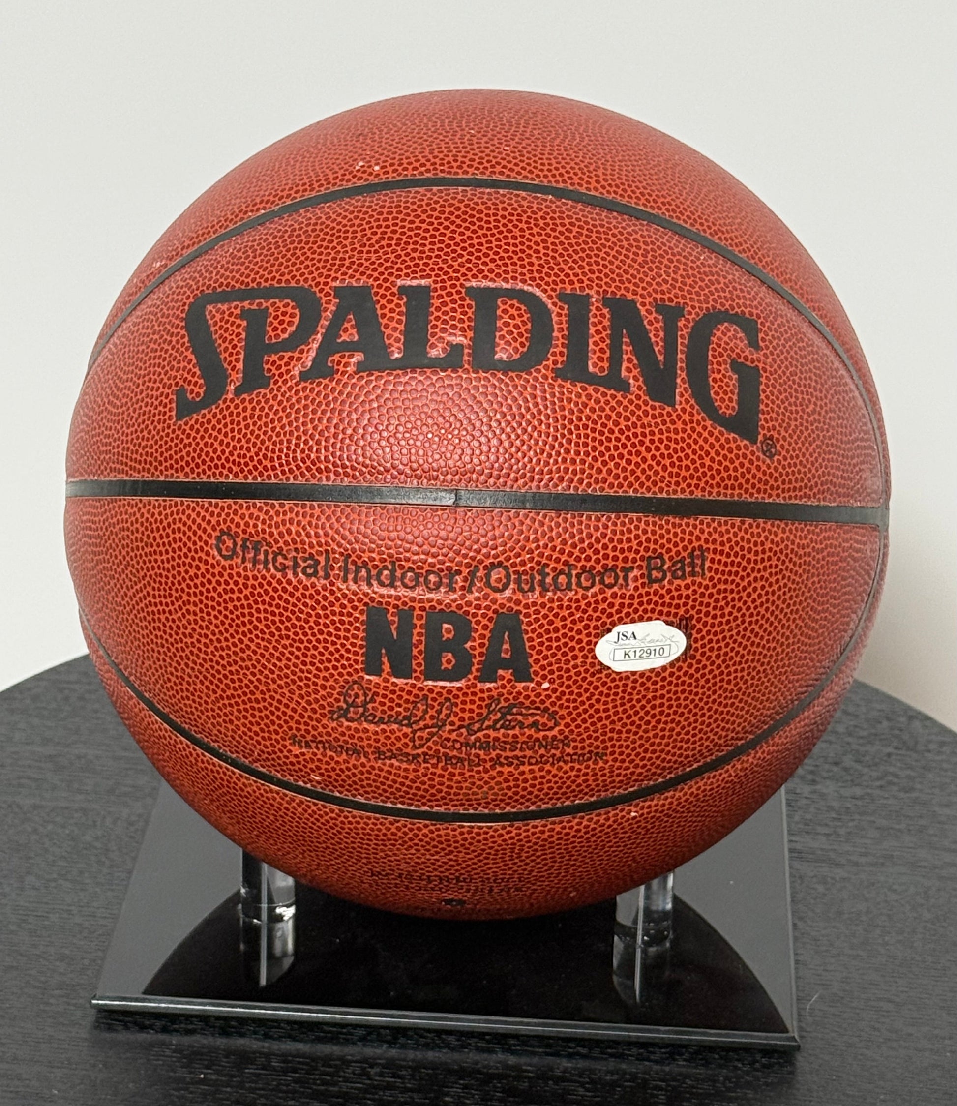 Basketball Authentique signe par Charles Barkley et certifie par Beckett authentic-signatures