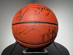 Basketball signe par 17 joueurs saison 1997-98 des Los Angeles Lakers incluant Kobe Bryant,Shaquille O'Neal,certifie par JSA authentic-signatures
