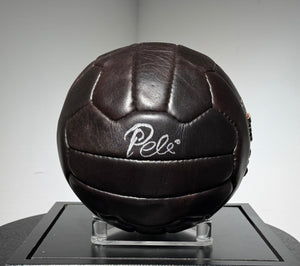 Ballon Vintage signe par Pélé et Certifie par Beckett authentic-signatures