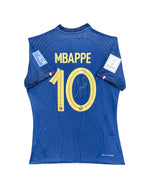Maillot Domicile Equipe de France Finale Coupe du Monde 2022  signe par Killian Mbappe Certifie par PSA authentic-signatures