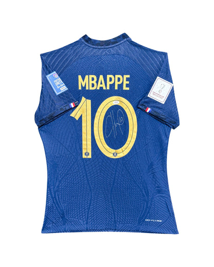 Maillot Domicile Equipe de France Finale Coupe du Monde 2022  signe par Killian Mbappe Certifie par PSA authentic-signatures
