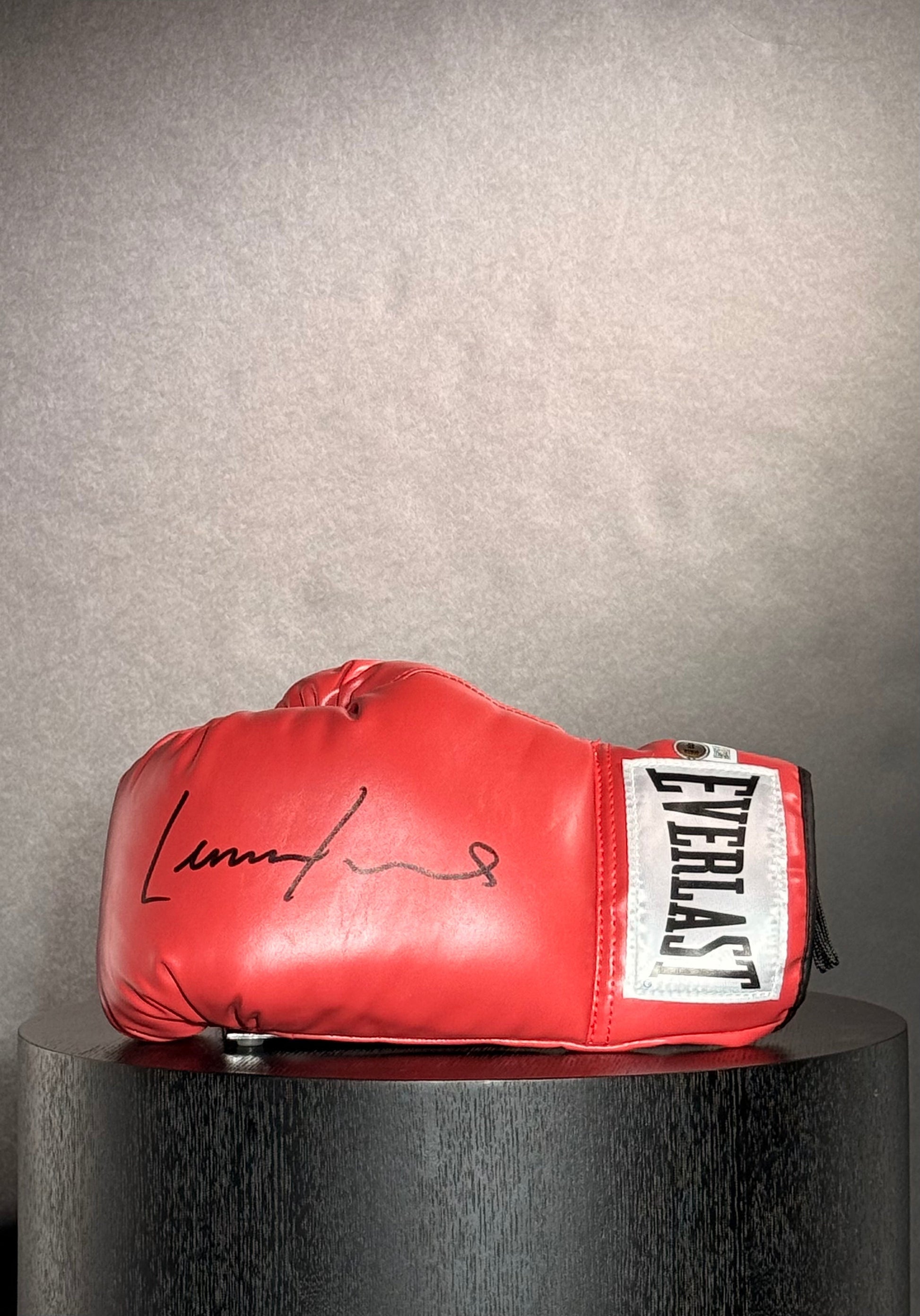 Lennox Lewis Signed Everlast Boxing Glove Certified by Beckett authentic-signatures