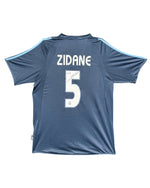 Maillot Exterieur Real Madrid CF 2005-06 signe par Zinedine Zidane Certifié par Beckett authentic-signatures