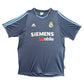 Maillot Exterieur Real Madrid CF 2005-06 signe par Zinedine Zidane Certifié par Beckett authentic-signatures