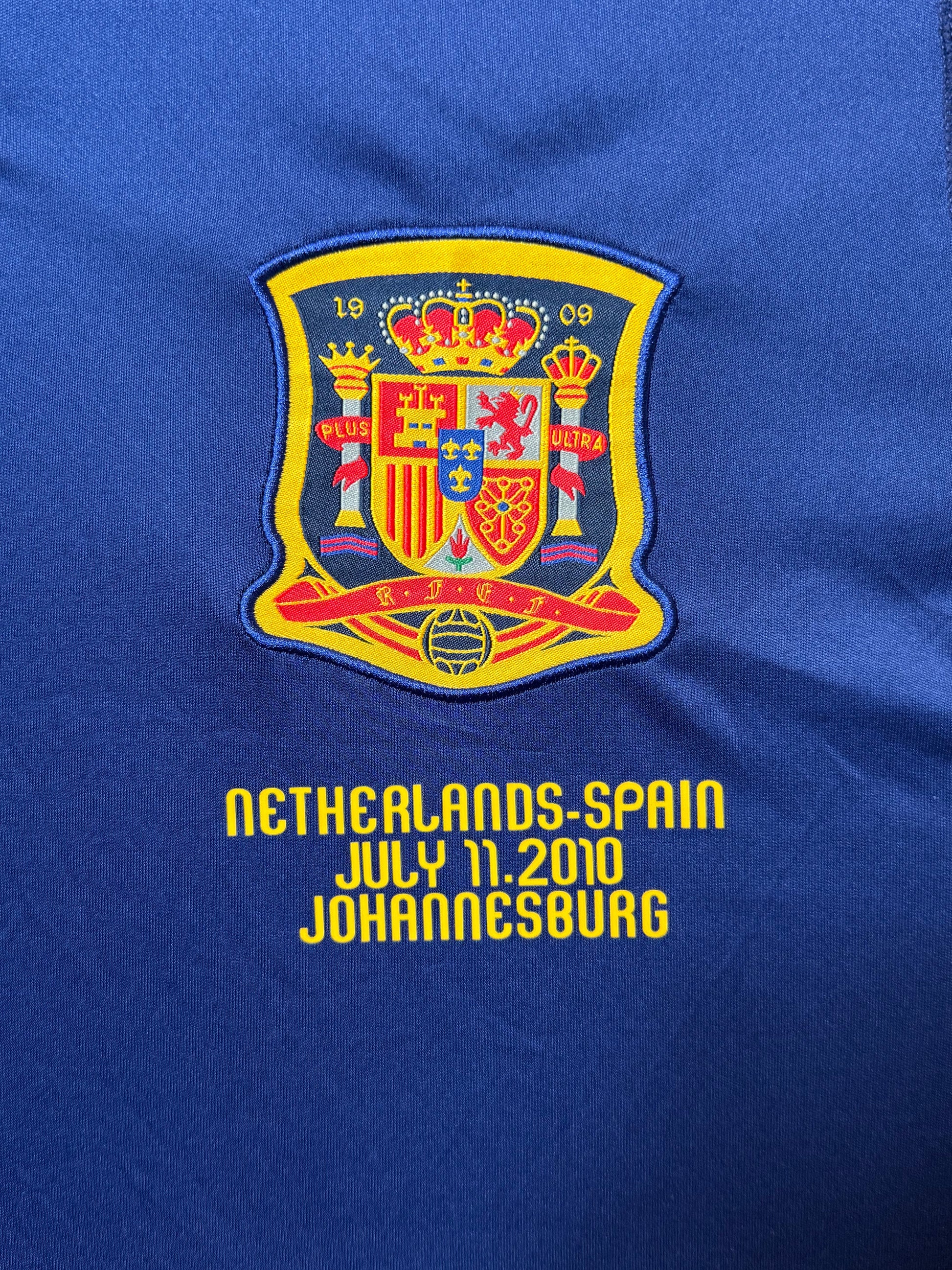 Maillot Exterieur Espagne Edition FINALE Coupe du Monde 2010 Pays-Bas/Espagne  signe par Andres Iniesta et Certifie par Beckett authentic-signatures