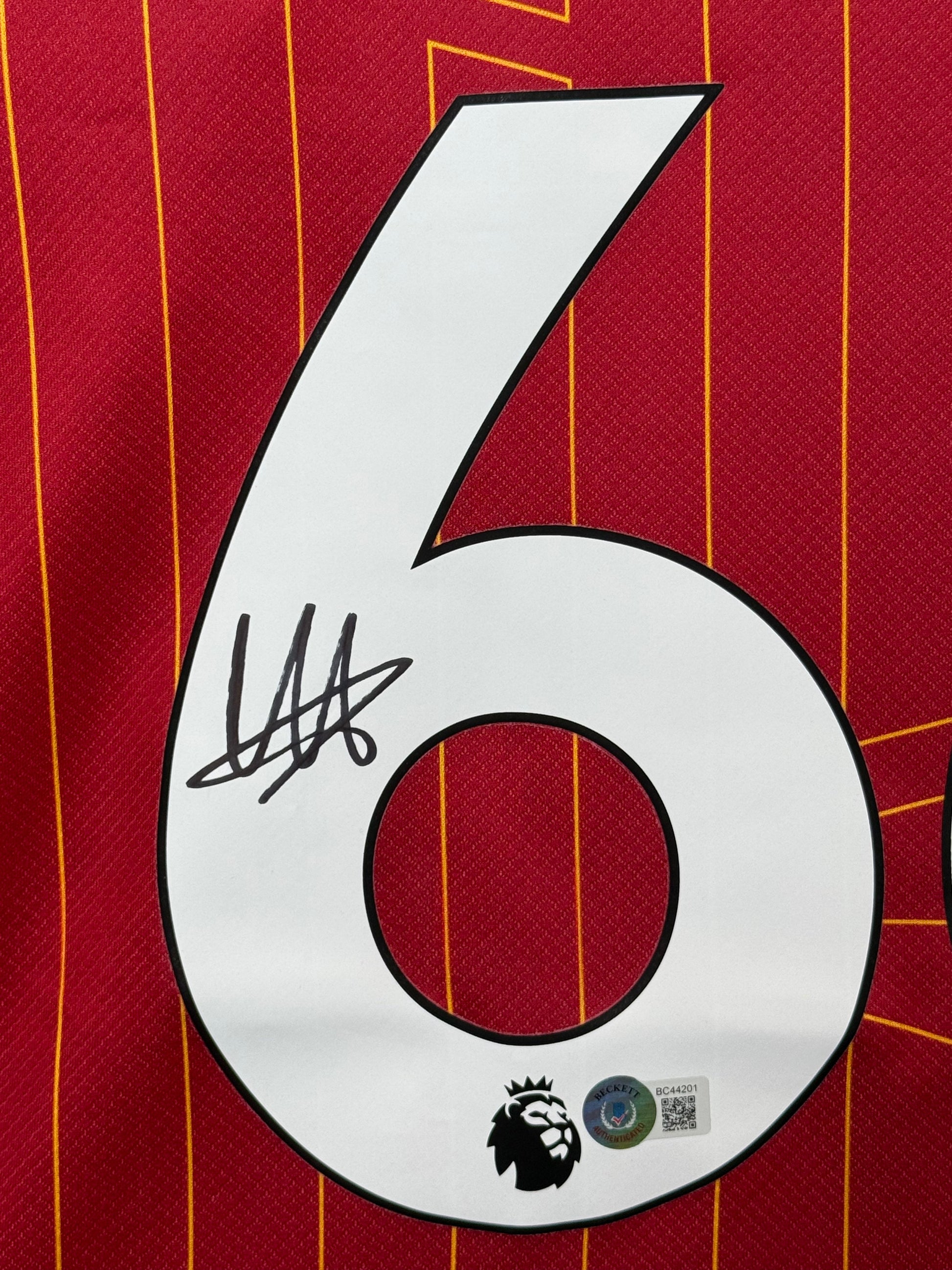 Maillot Domicile signe par Trent Alexander Arnold Liverpool FC 2024-25 Certifie par Beckett authentic-signatures