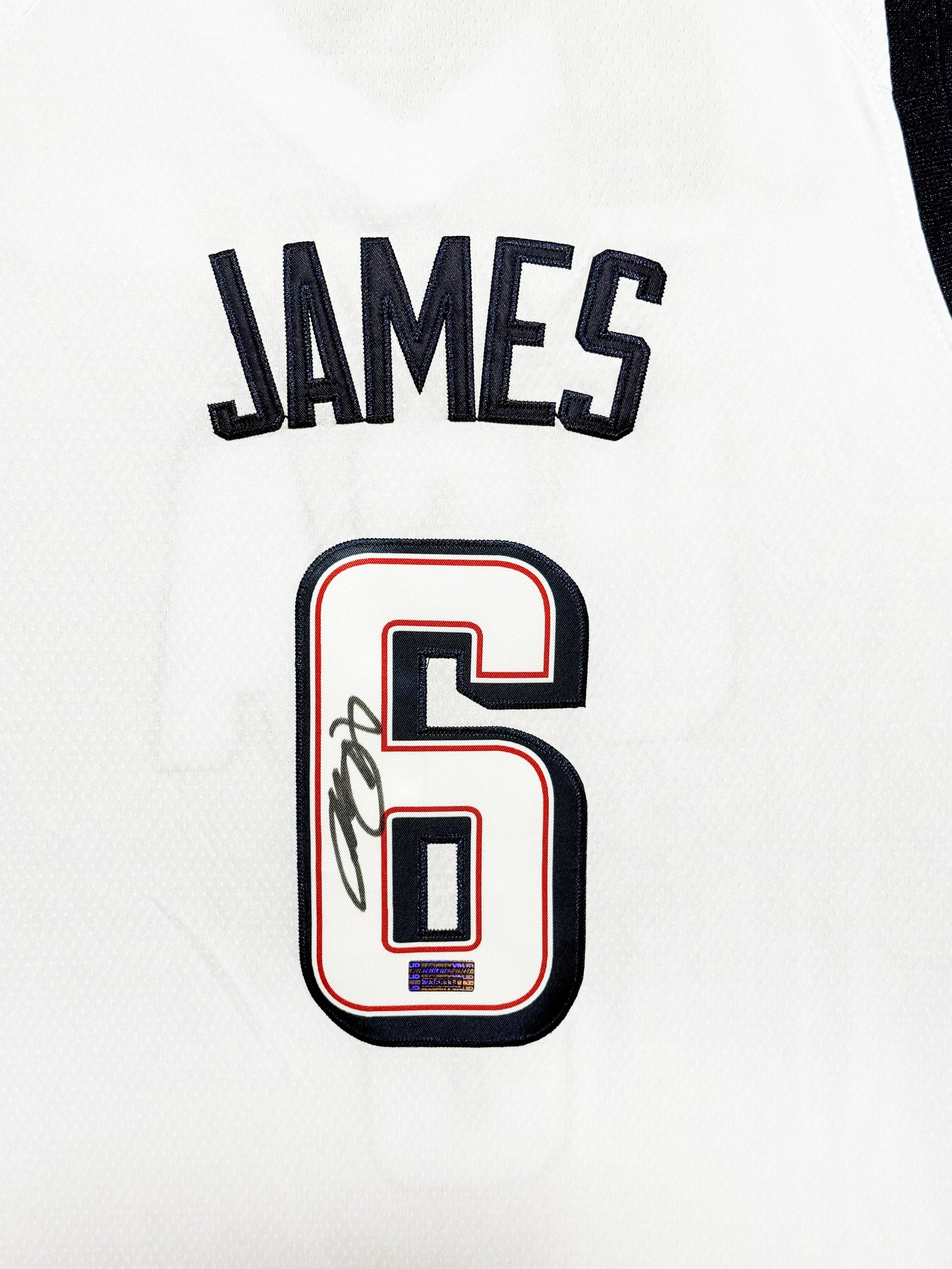 Maillot Replica Team USA Edition Olympics Games Paris 2024 signé par Lebron James et certifié authentic-signatures