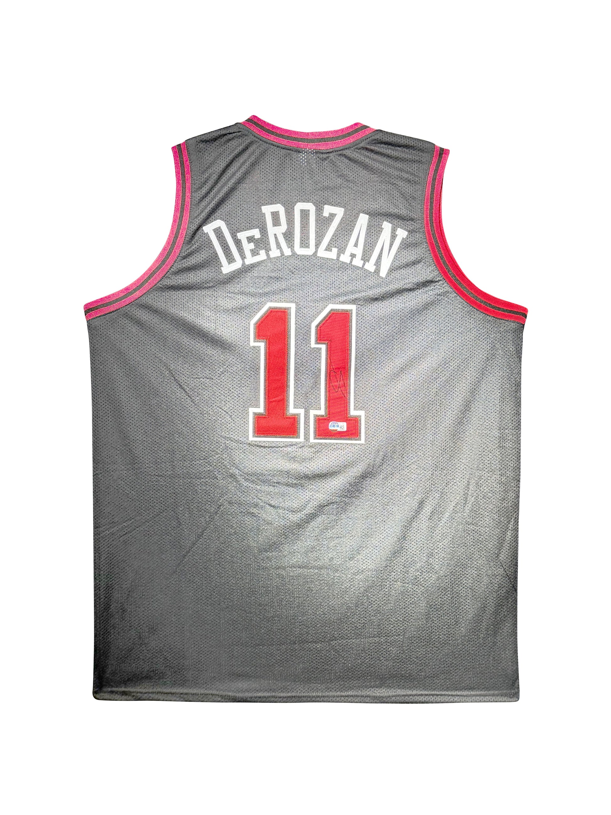 Maillot Custom Exterieur Chicago Bulls  signe par DeMar DeRozan certifie par Beckett authentic-signatures