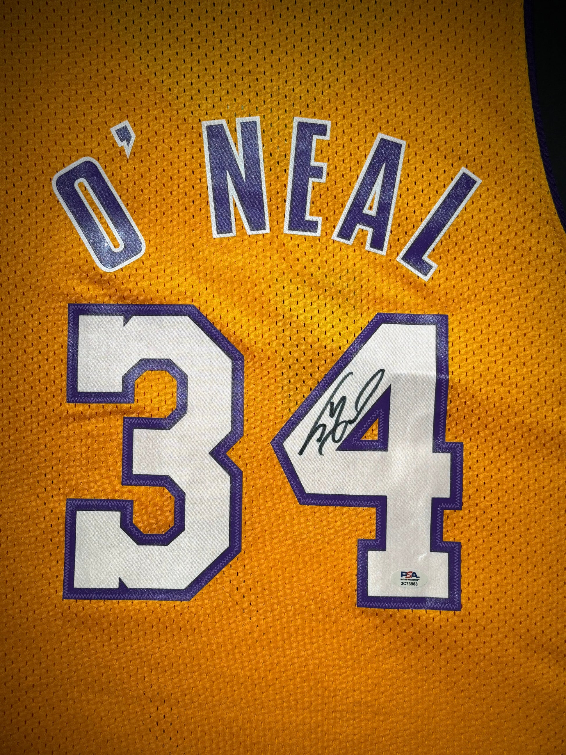 Maillot Mitchell and Ness Authentique Domicile Los Angeles Lakers signe par Shaquille O'Neal certifie par PSA authentic-signatures