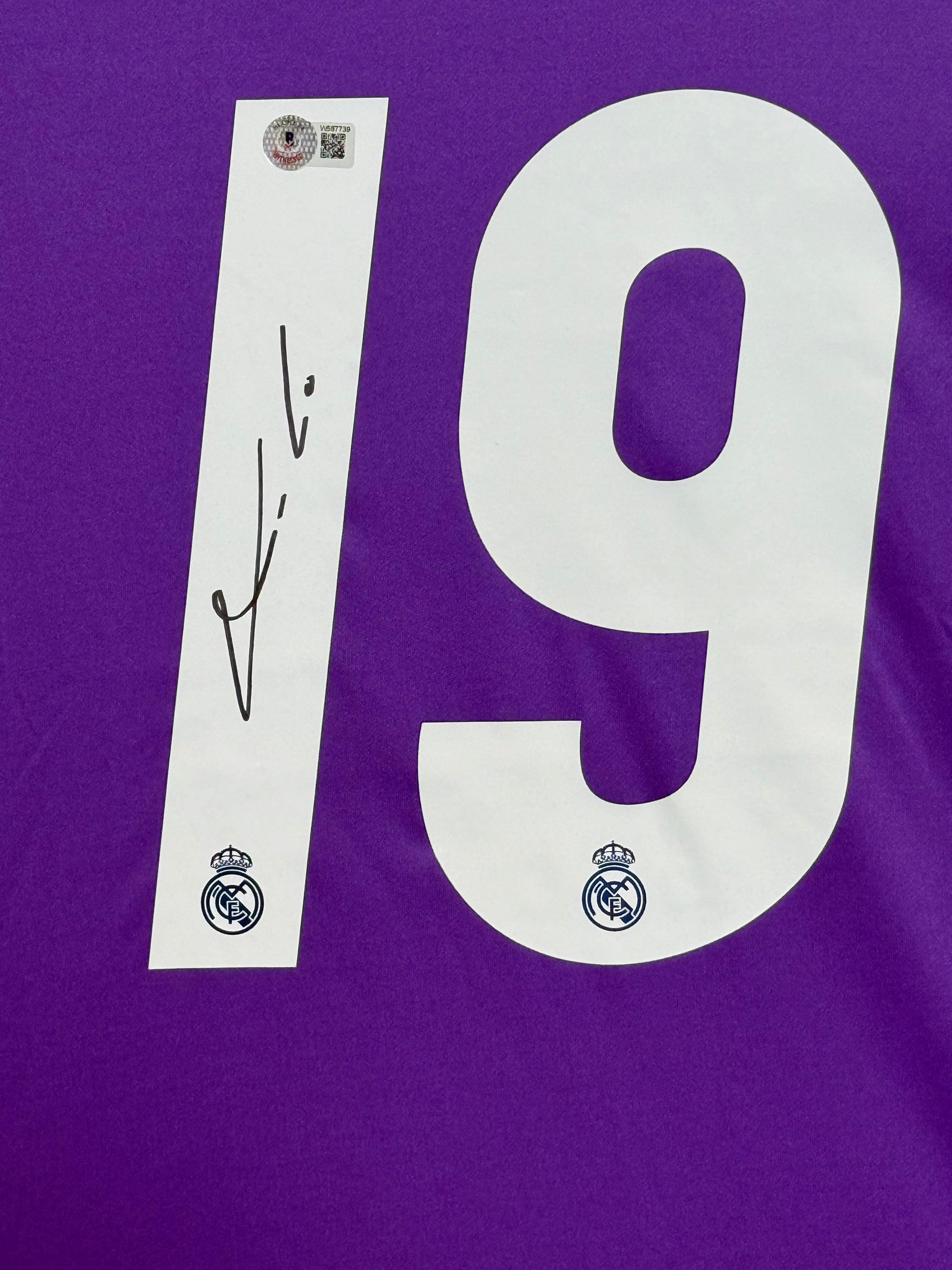 Maillot Authentique Real Madrid Finale champions League 2017 signé par Luka Modric certifié par Beckett authentic-signatures