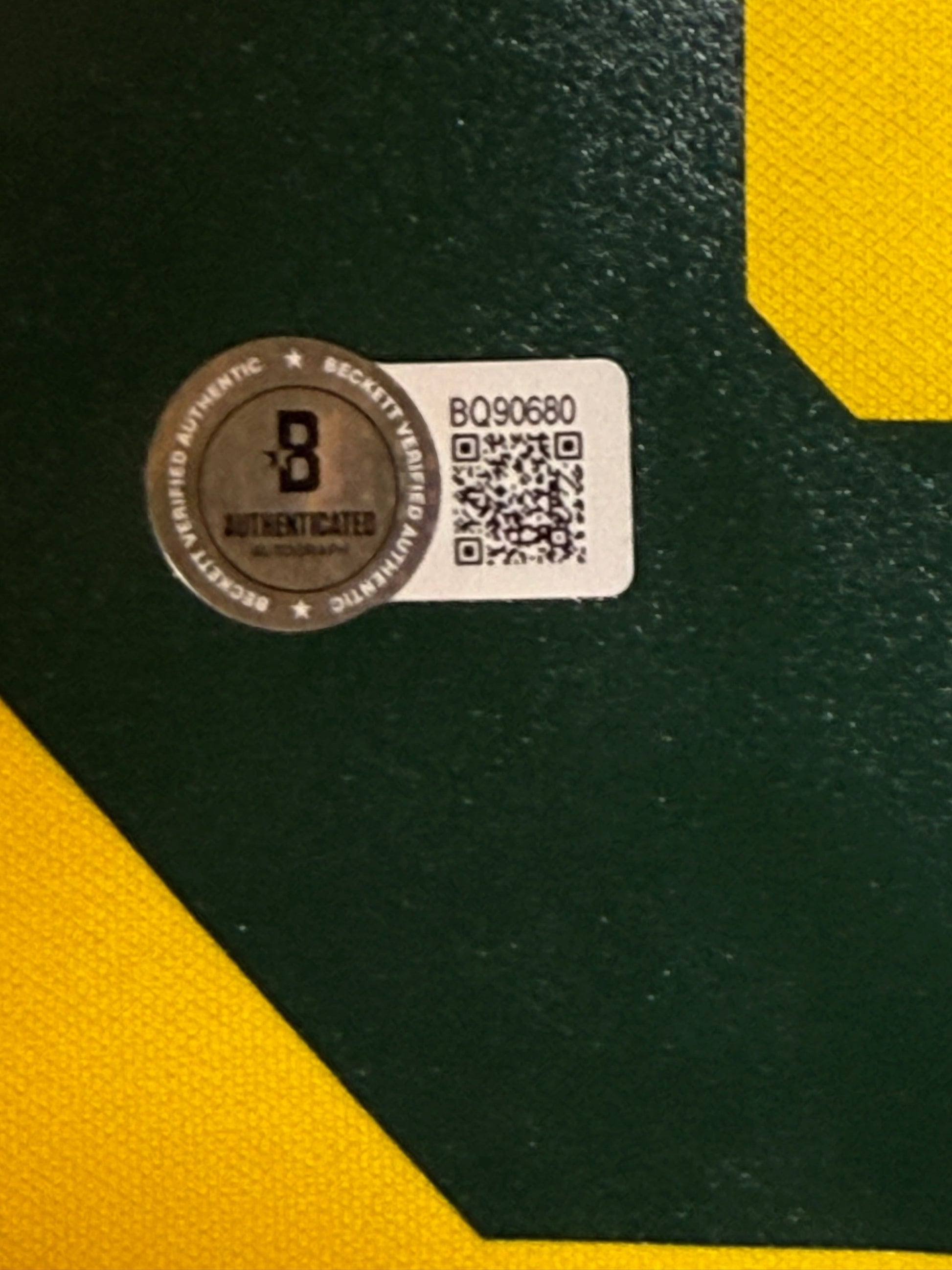 Maillot Authentique Brazil Coupe du Monde 2002 signé par Roberto Carlos et certifié par Beckett authentic-signatures