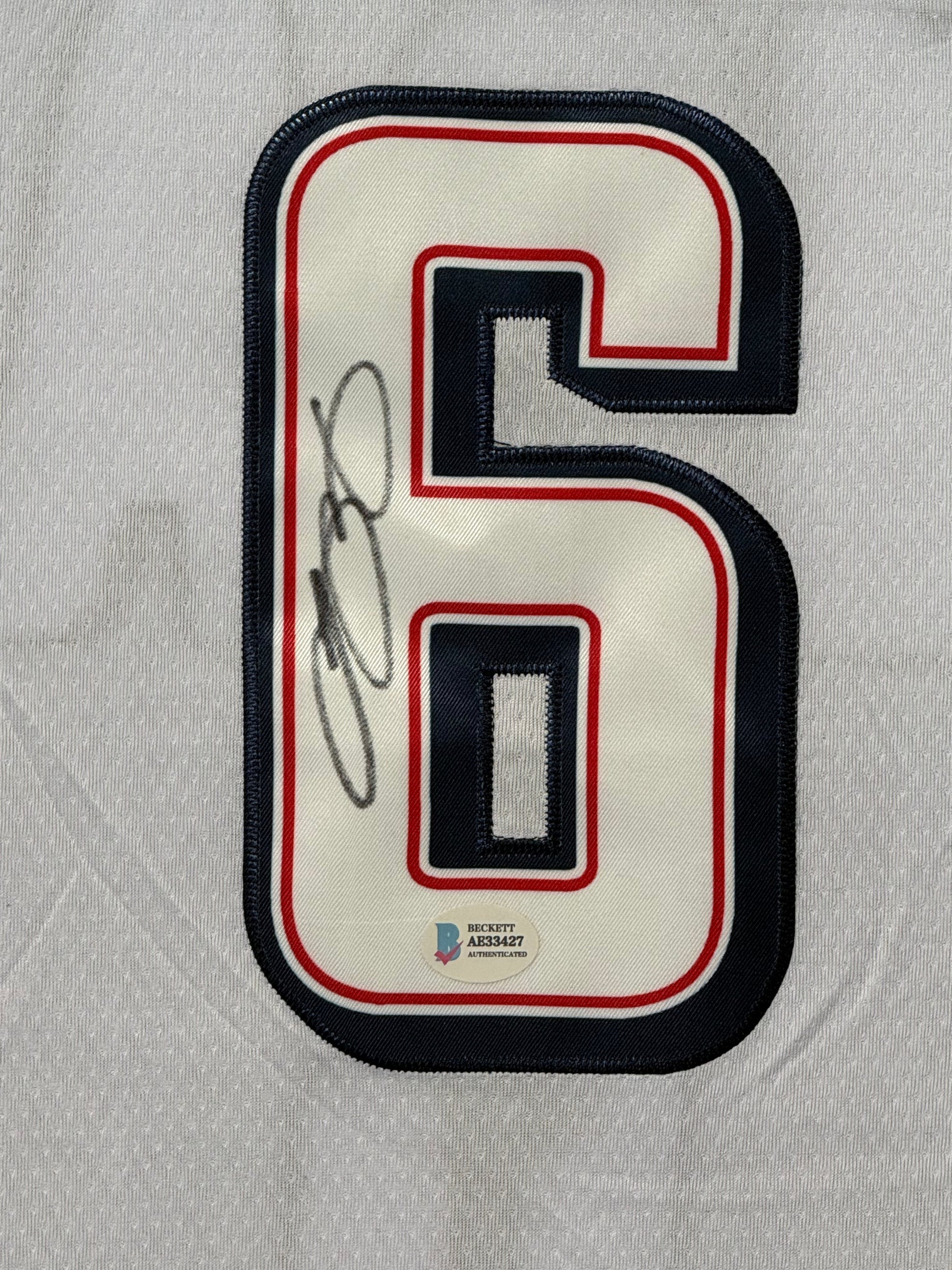 Maillot Authentique TEAM USA OLYMPICS GAME PARIS 2024 signé par LEBRON JAMES et certifié par Beckett authentic-signatures