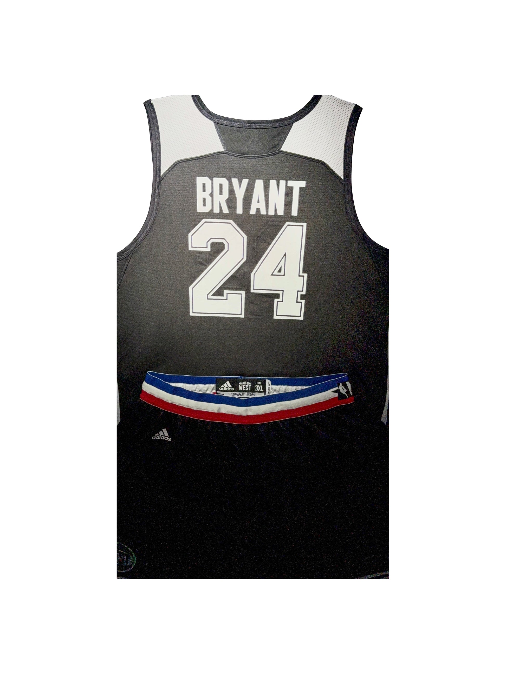 Maillot et Short Portés durant le All Star Game 2015 par Kobe Bryant certifié par The Bryant Family authentic-signatures