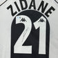 Maillot Authentique Juventus Turin signé par Zinedine Zidane et certifié par Beckett authentic-signatures