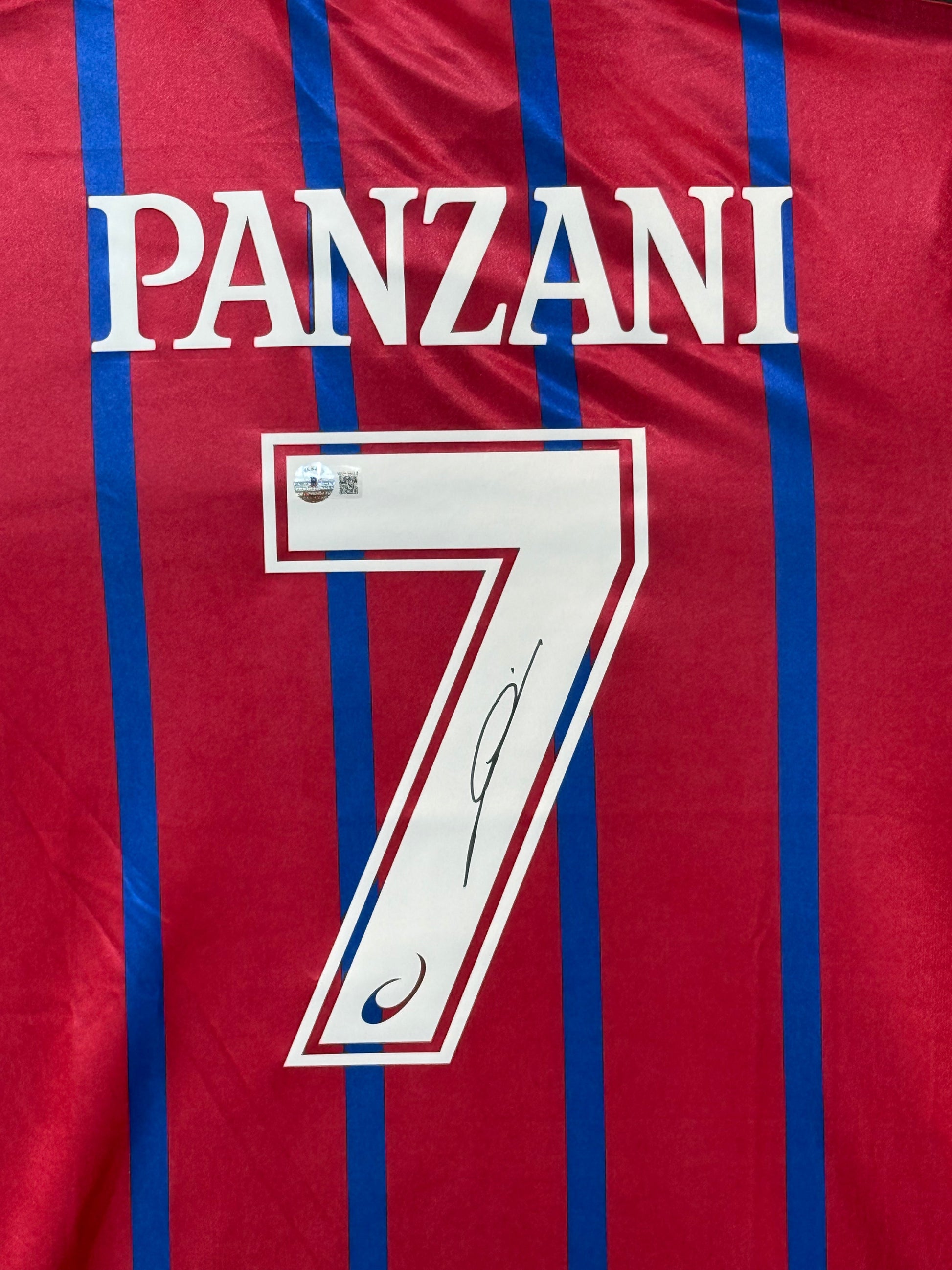 Maillot Authentique Girondins de Bordeaux signé par Zinedine Zidane et certifié par Beckett authentic-signatures