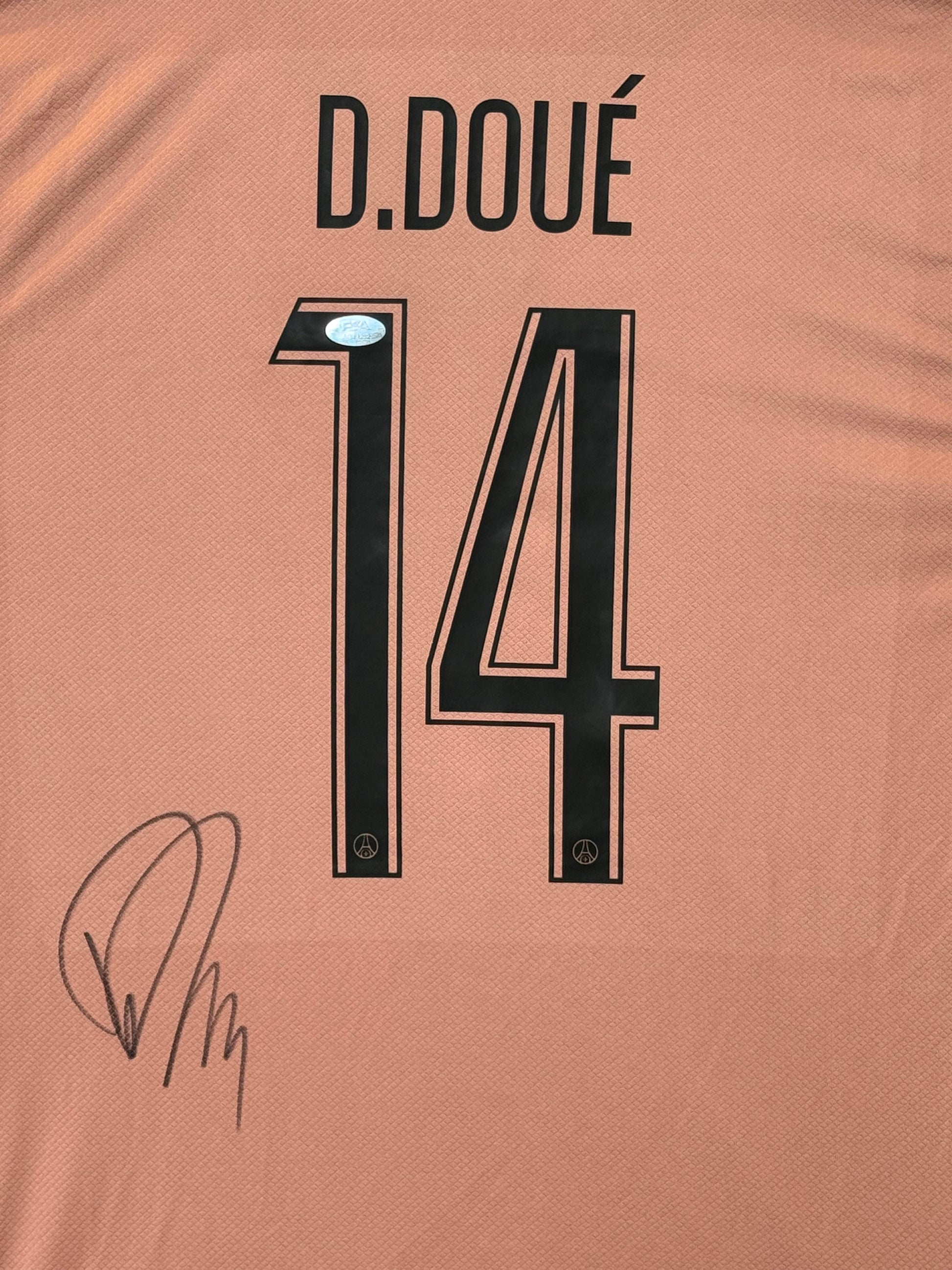 Maillot Authentique Paris Saint Germain signé par Desire Doue et certifié par JSA authentic-signatures