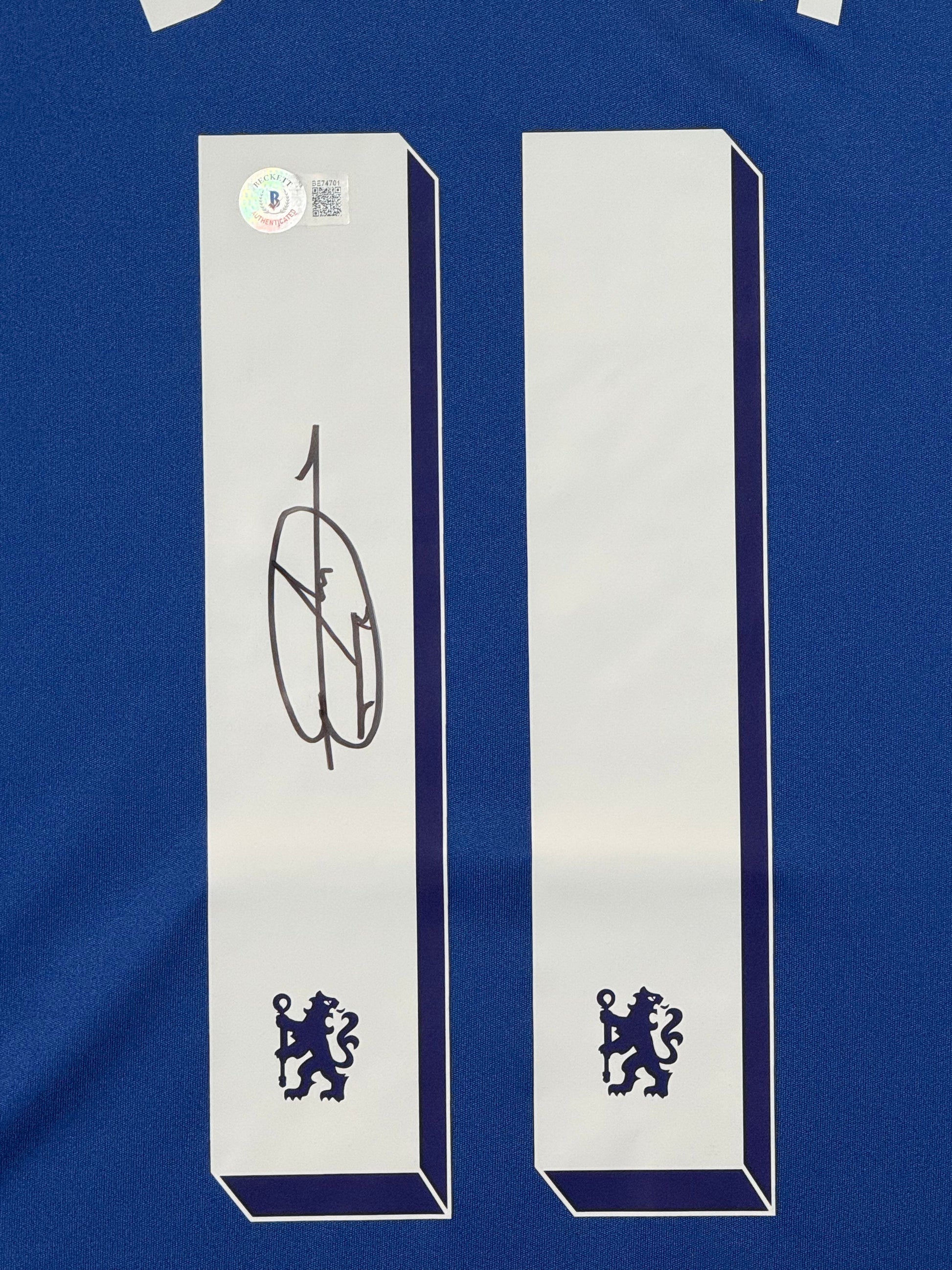 Maillot Authentique Chelsea FC finale Champions League 2012 signé par Didier Drogba et certifié par Beckett authentic-signatures