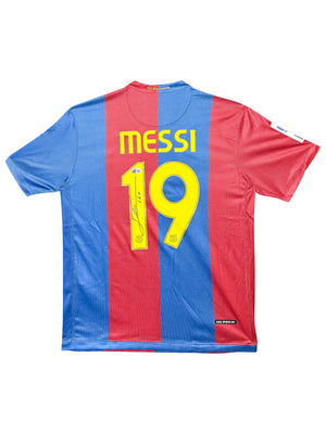 Maillot Authentique FC Barcelone saison 2005-06 "RARE 19" signé par Lionel Messi et certifié par Beckett authentic-signatures