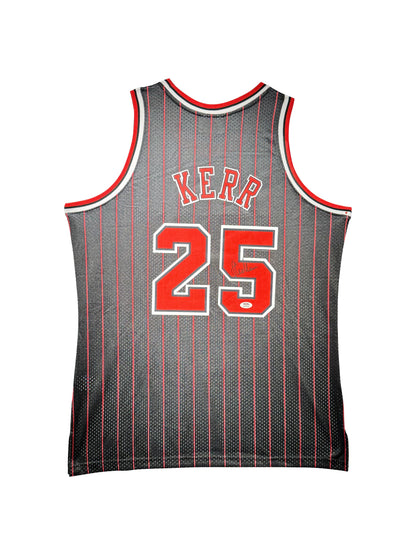 Maillot NBA Finals Authentique Mitchell and Ness Exterieur Chicago Bulls  signe par Steve Kerr certifie par PSA authentic-signatures
