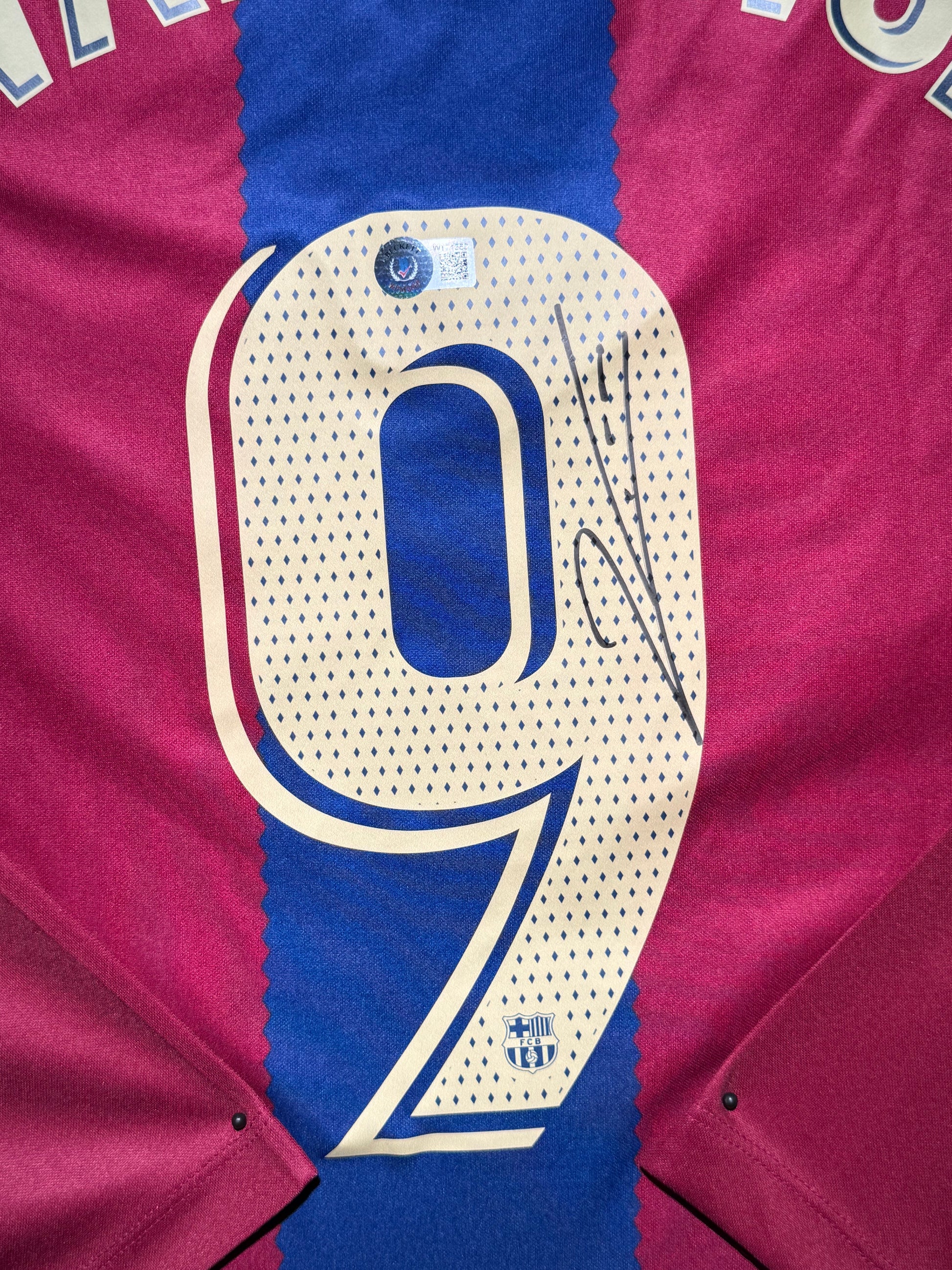 Maillot Domicile signe par Robert Lewandowski FC Barcelone 2022-23 Certifie par Beckett authentic-signatures