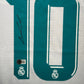 Maillot Domicile signe par Luka Modric Real Madrid CF 2017-18 Certifie par Beckett authentic-signatures