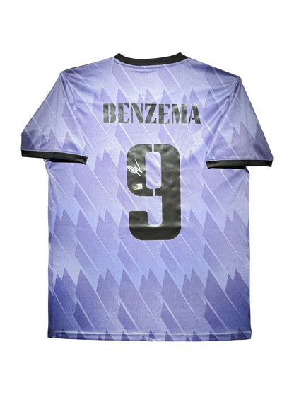 Maillot Exterieur Real Madrid CF 2022-23  signe par Karim Benzema et Certifie par Beckett authentic-signatures