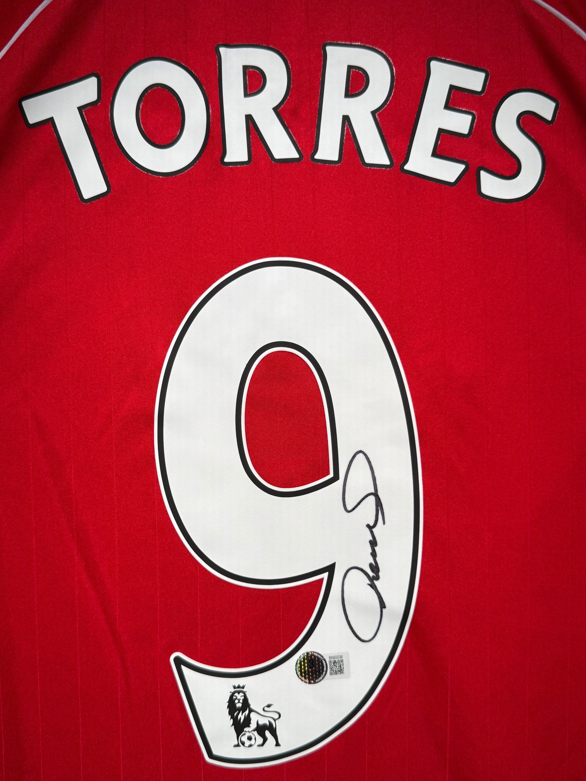 Maillot Finale Champions League 2007 Domicile signe par Fernando Torres Liverpool FC Certifie par Beckett authentic-signatures