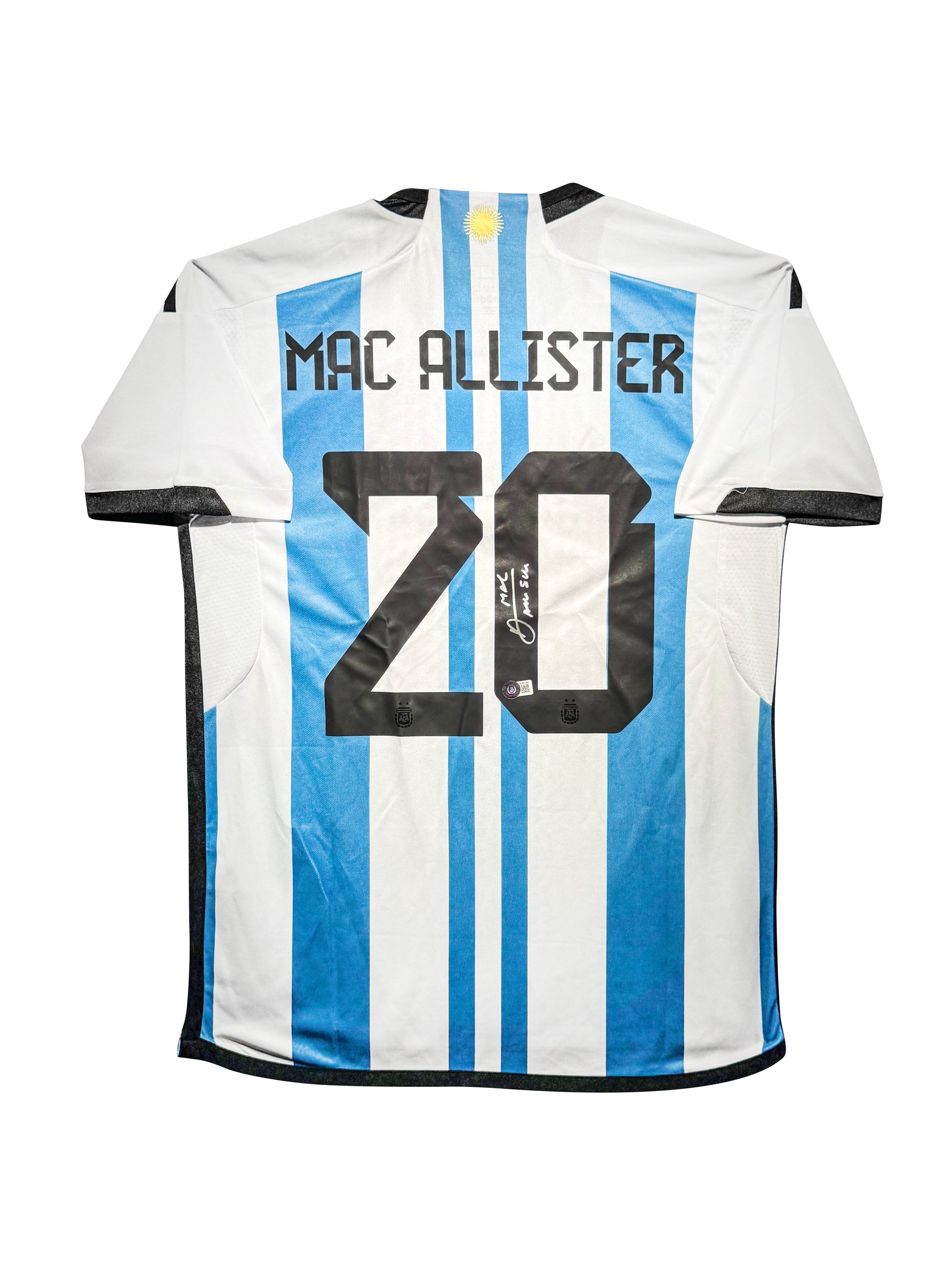 Maillot Domicile Equipe d'Argentine Edition Coupe du Monde 2022 signe par Alexis Mac Allister et Certifie par Beckett authentic-signatures