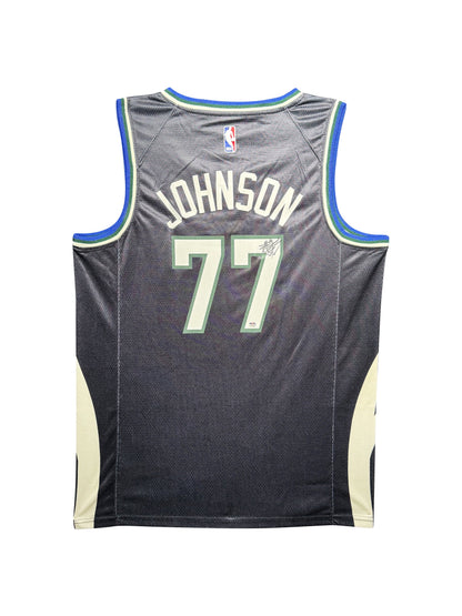Maillot Authentique Exterieur Milwaukee Bucks signe par A.J Johnson certifie par PSA authentic-signatures