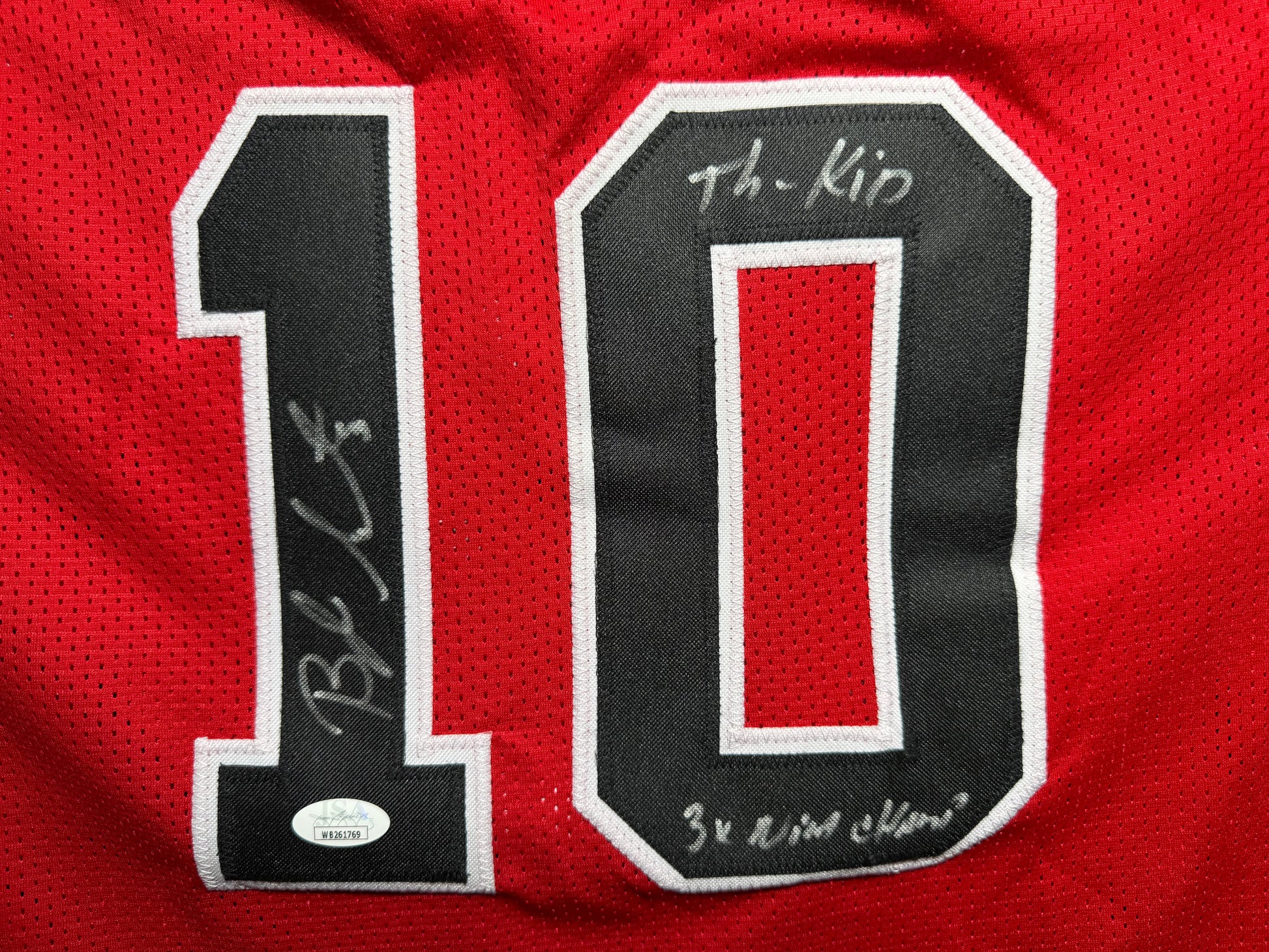 Maillot "3XChamp" Custom Domicile Chicago Bulls signe par B.J. Armstrong certifie par Beckett authentic-signatures