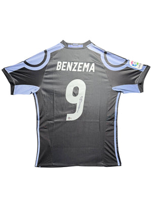 Maillot Exterieur signe par Karim Benzema Real Madrid CF 2014-15 Certifié par Beckett authentic-signatures
