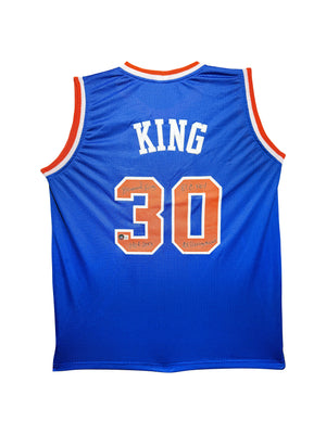 Maillot Custom Domicile New York Knicks signe "HOF 2013-85 Scoring Champ-81 C ROY" par Bernard King certifie par Beckett authentic-signatures