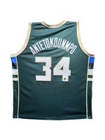 Maillot Custom Milwaukee Bucks signe par Giannis Antetokoumpo et certifie par Beckett authentic-signatures
