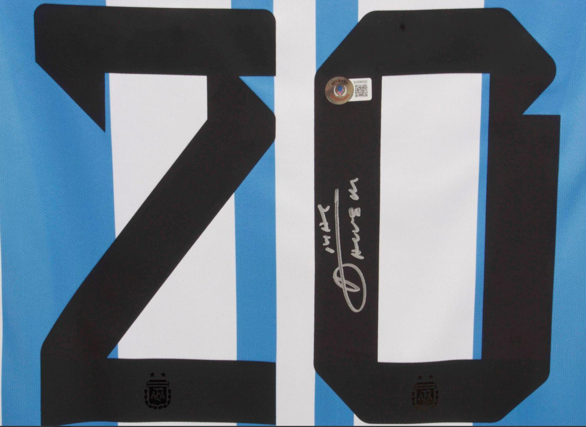 Maillot Domicile Equipe d'Argentine Edition Coupe du Monde 2022 signe par Alexis Mac Allister et Certifie par Beckett authentic-signatures