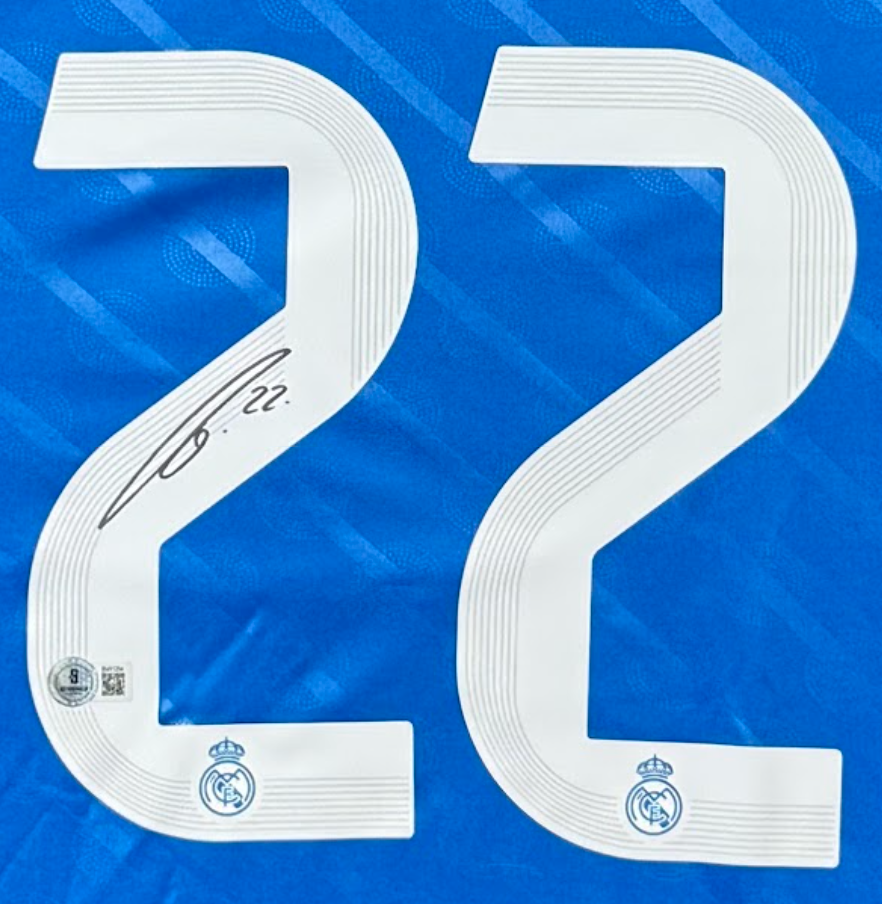 Maillot Exterieur Real Madrid CF 2025-26 signe par Antonio Rudiger Certifie par Beckett authentic-signatures